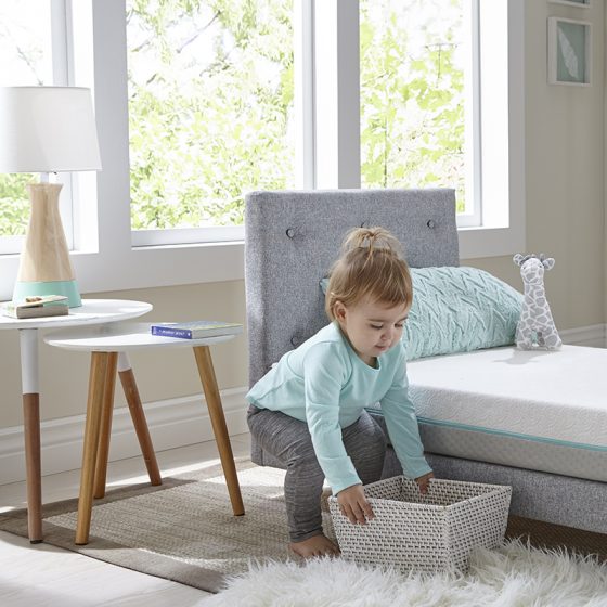 Tempurpedic Dream toddler mattress room